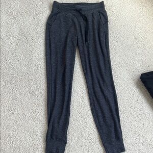 Lululemon ready to rulu joggers